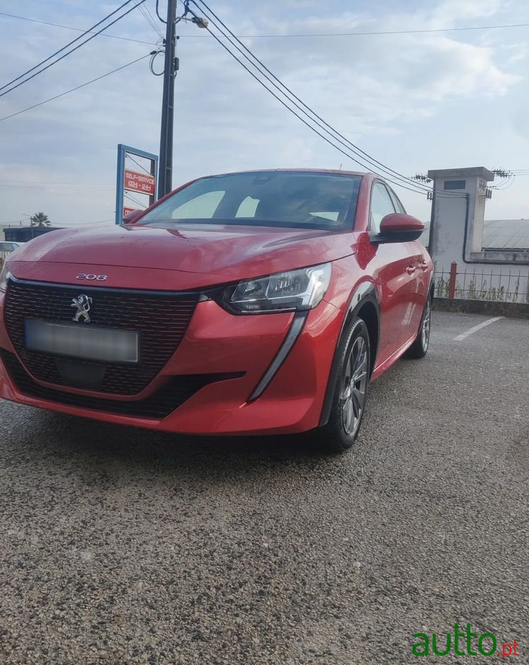 2020' Peugeot e-208 50 Kwh Allure photo #2