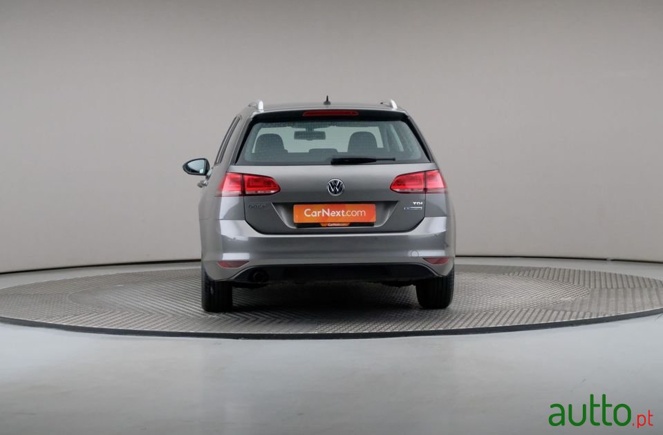 2016' Volkswagen Golf Variant photo #5