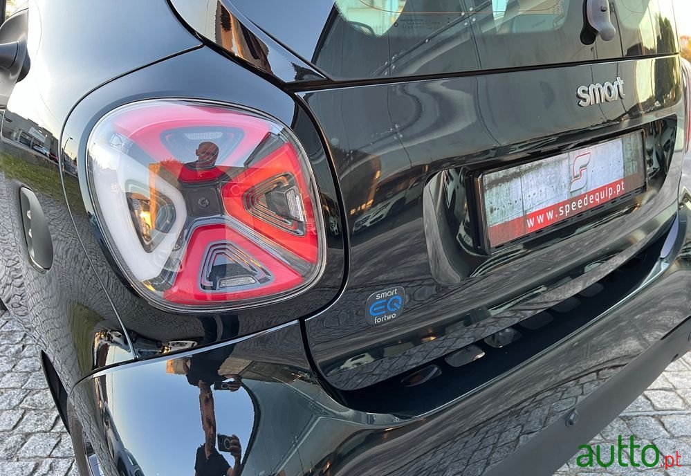 2021' Smart Fortwo Eq Passion photo #5