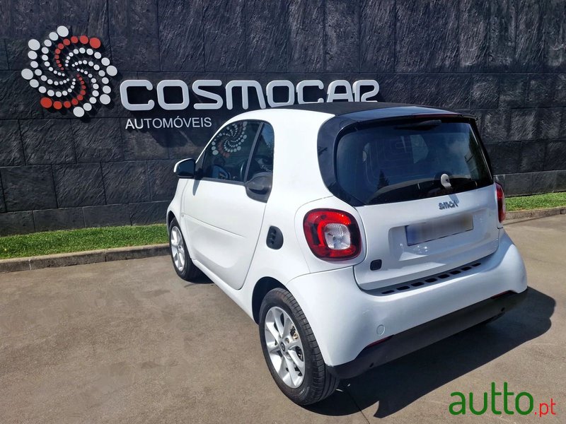 2018' Smart Fortwo photo #3