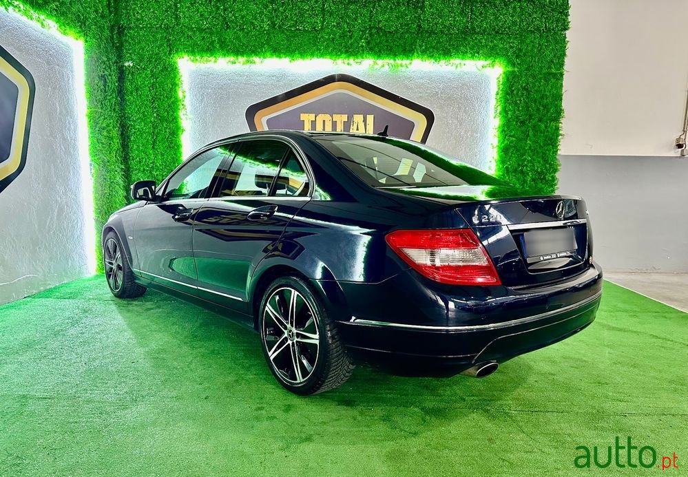 2007' Mercedes-Benz Classe C photo #4