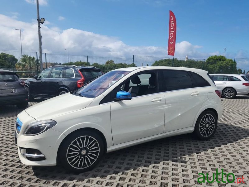 2018' Mercedes-Benz B Electric Drive photo #2