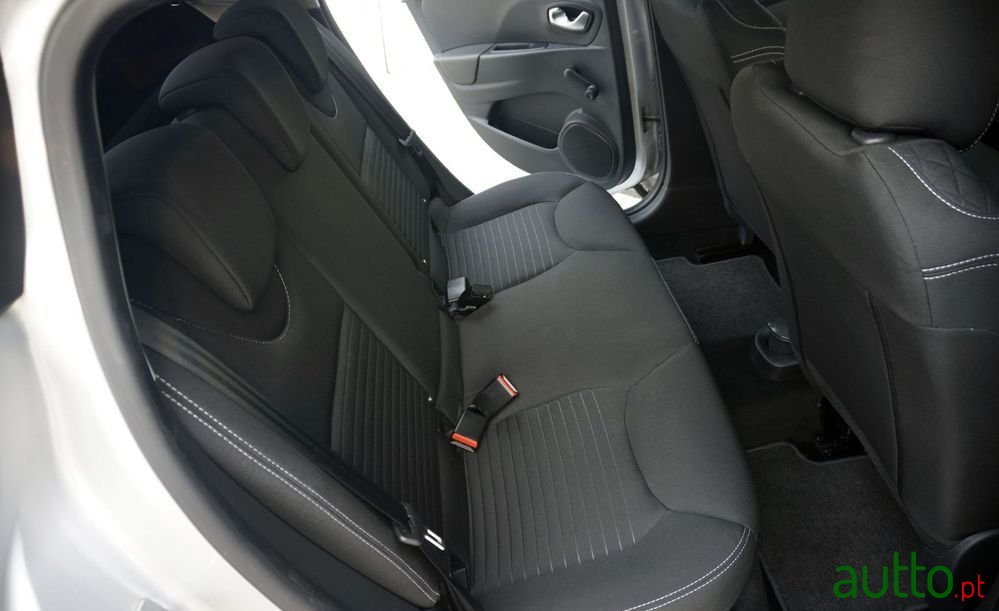 2017' Renault Clio photo #5