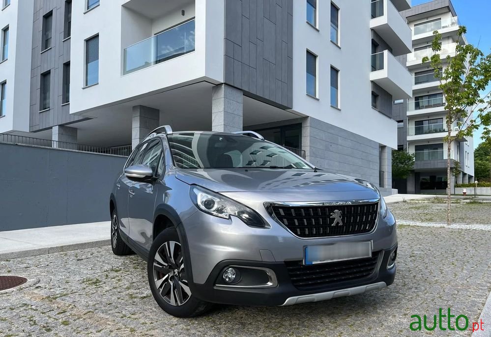 2017' Peugeot 2008 photo #1