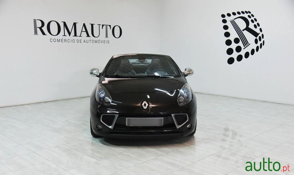 2010' Renault Wind photo #3