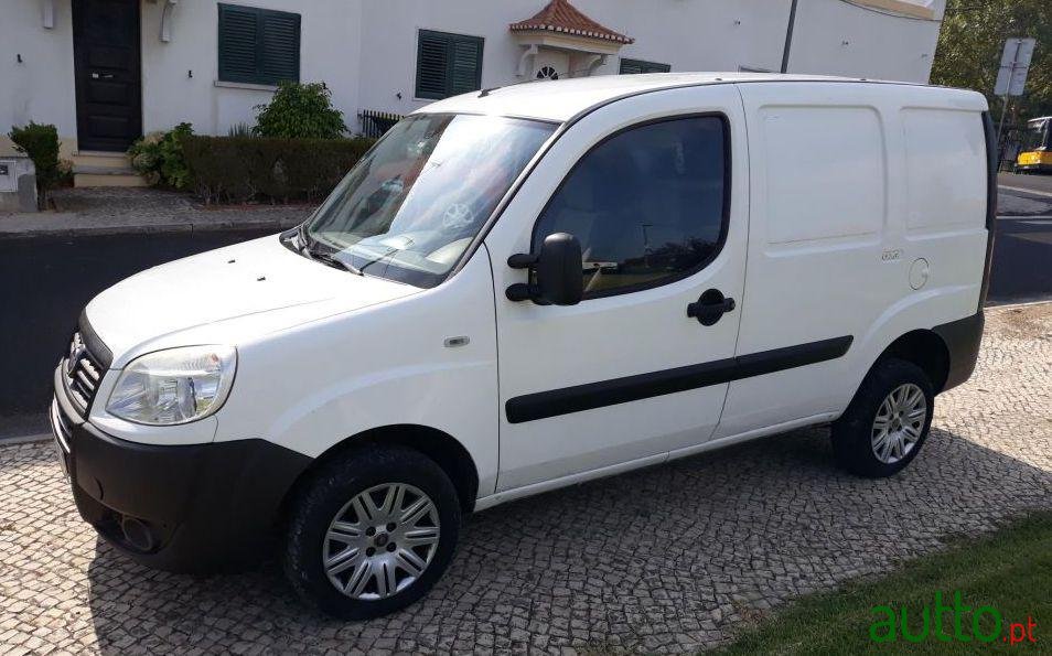 2007' Fiat Doblo 1.3 Multijet photo #2