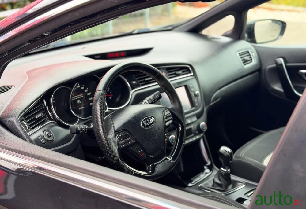 2017' Kia Ceed Sw photo #2