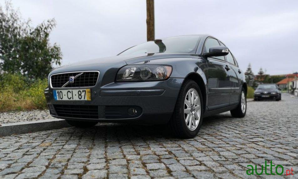 2006' Volvo S40 photo #2