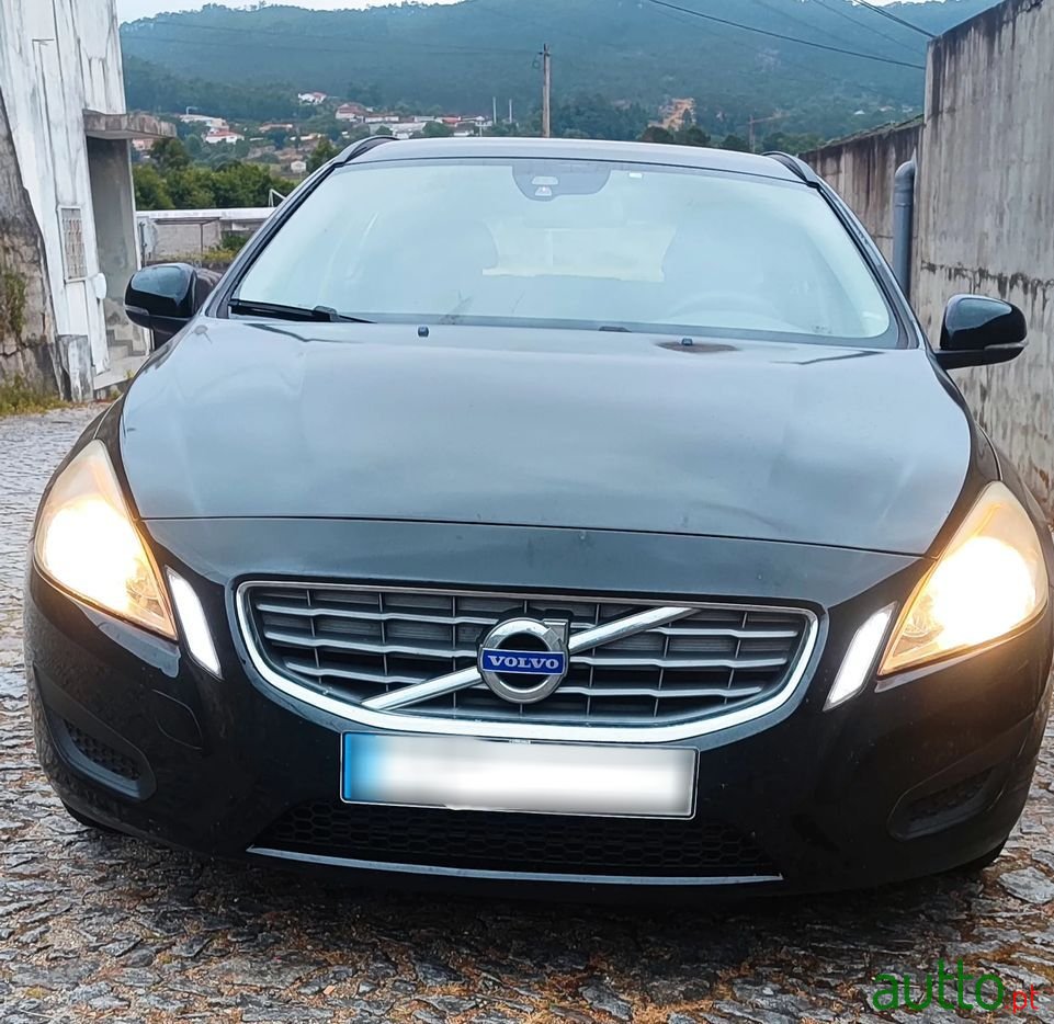 2012' Volvo V60 photo #2