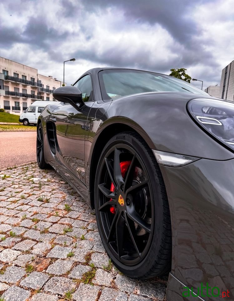 2016' Porsche 718 Cayman photo #5