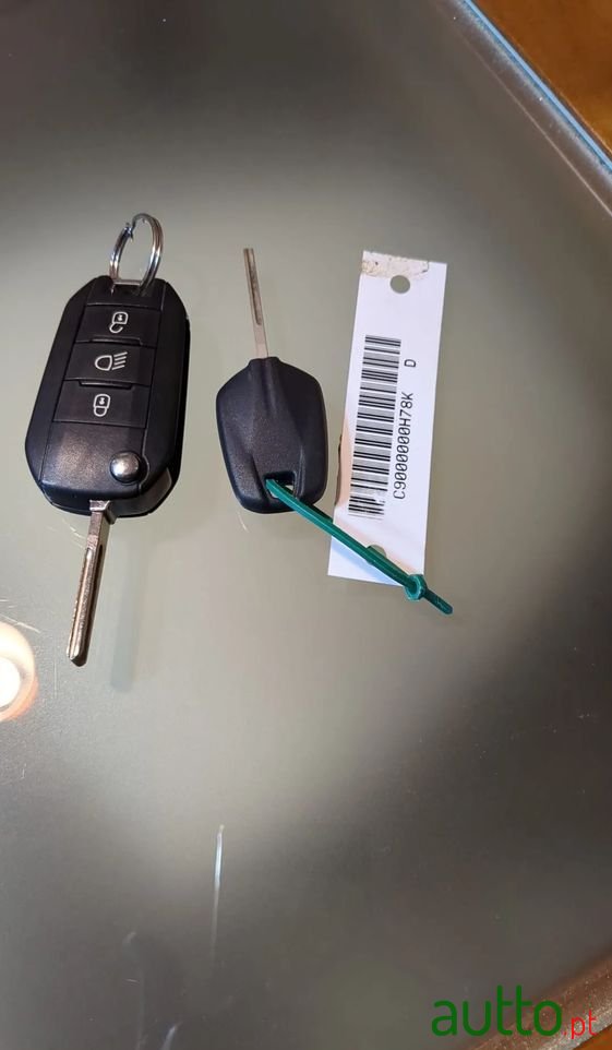 2016' Peugeot 208 photo #6