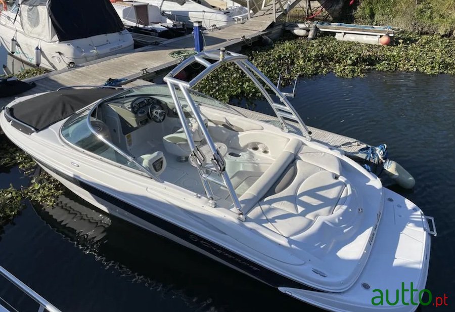2010' Crownline 230LS photo #1
