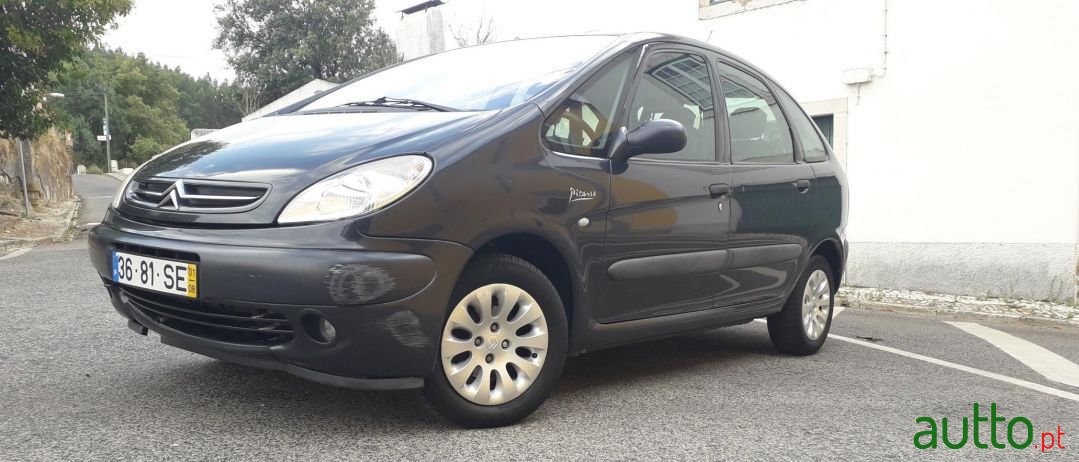 2001' Citroen Xsara Picasso photo #1