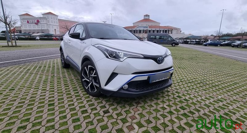 2020' Toyota C-HR photo #1