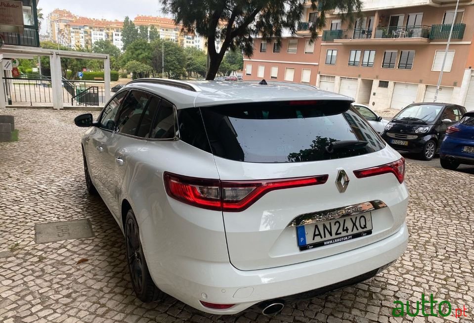 2018' Renault Megane Sport Tourer photo #4