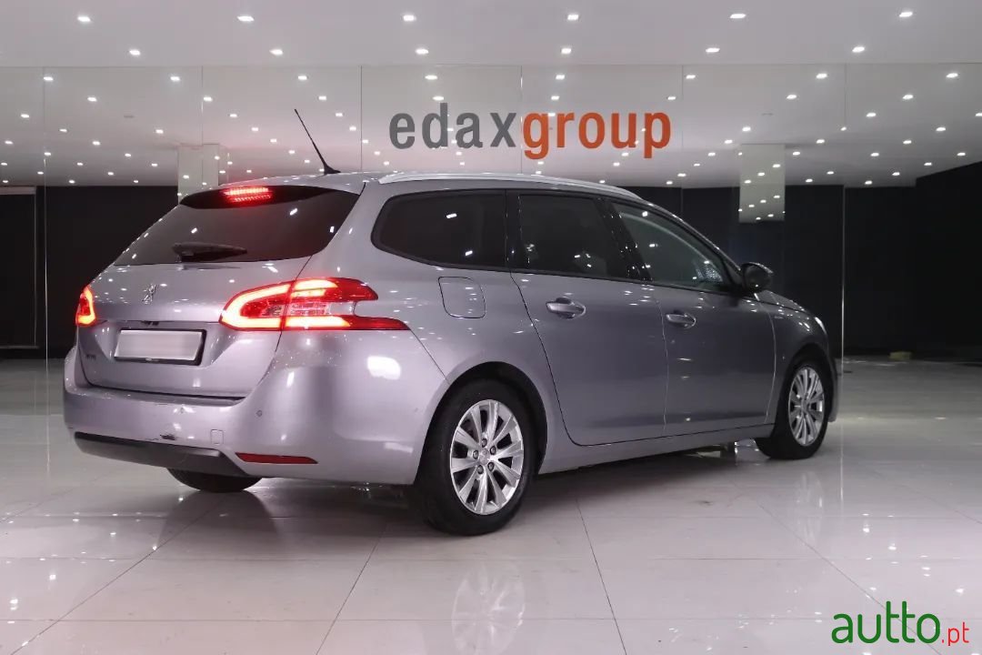 2019' Peugeot 308 Sw photo #3