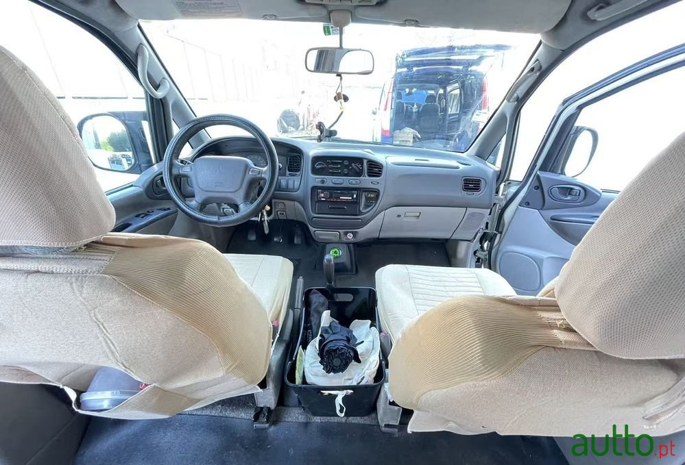 1998' Mitsubishi Space Gear 2.5 Td Glx photo #6