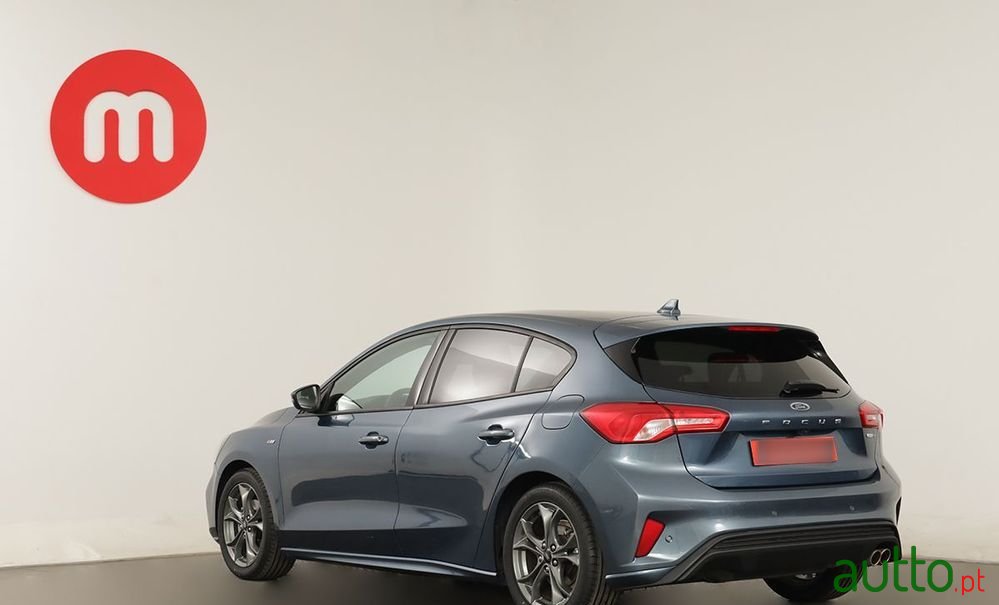 2021' Ford Focus photo #3