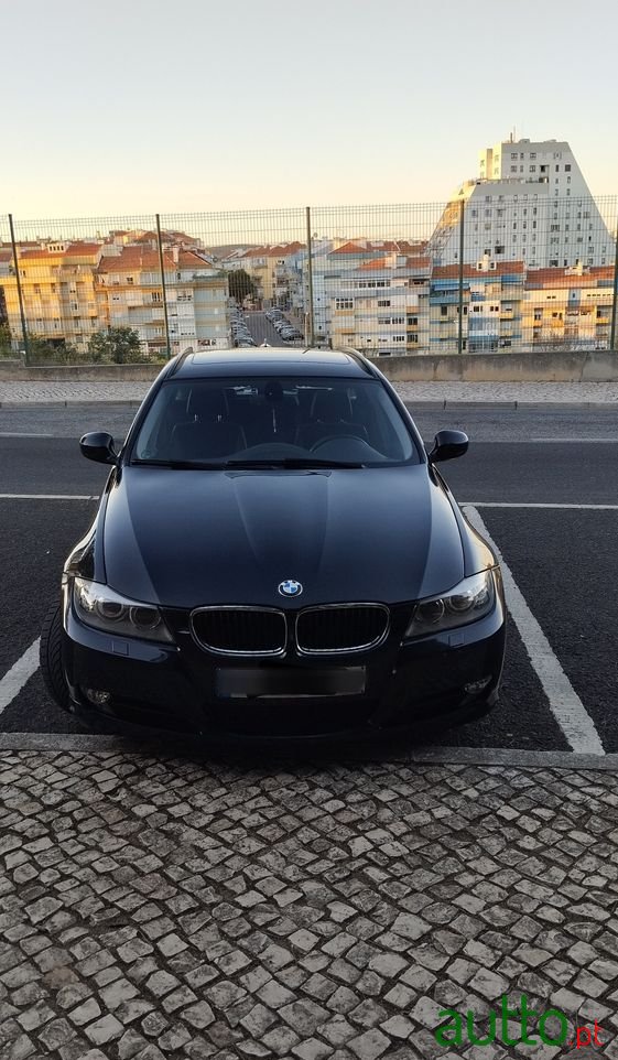 2012' BMW 320 D Touring Aut. photo #2