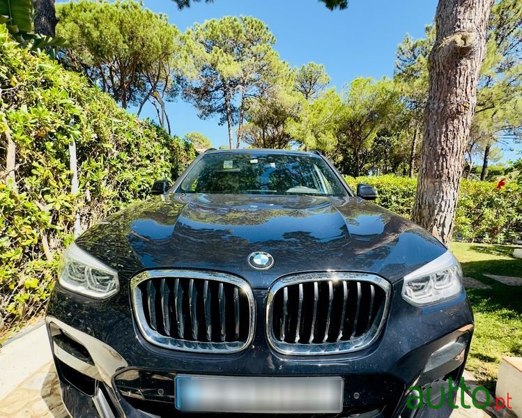 2019' BMW X3 20 D Xdrive Pack M photo #3