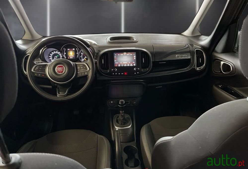 2019' Fiat 500L photo #6