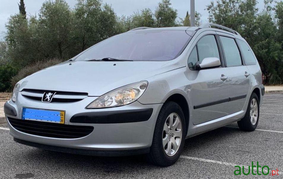 2004' Peugeot 307 Sw photo #2