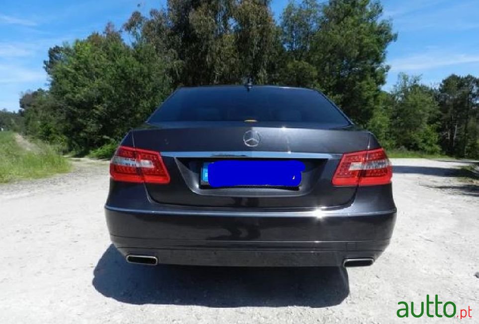 2015' Mercedes-Benz E-220 photo #4