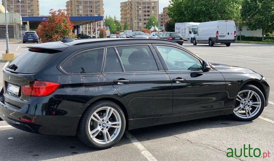 2013' BMW 318 Sport Line photo #1