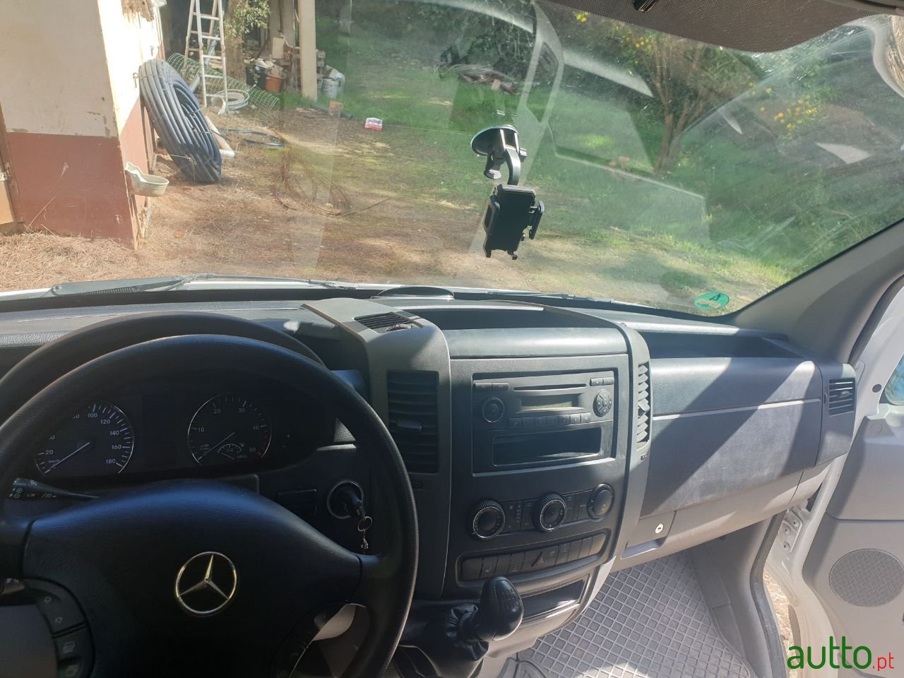 2013' Mercedes-Benz Sprinter photo #6