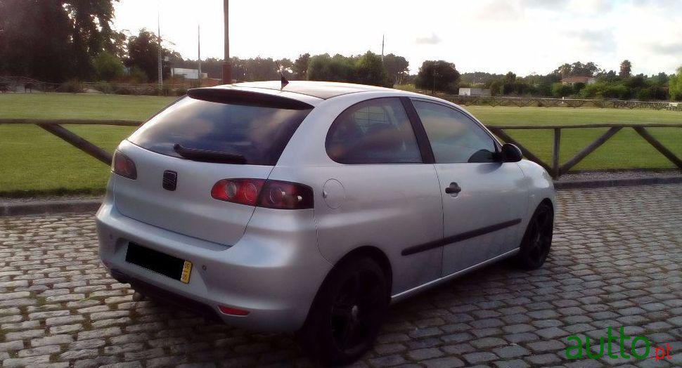 2006' SEAT Ibiza 1.4 Tdi photo #2