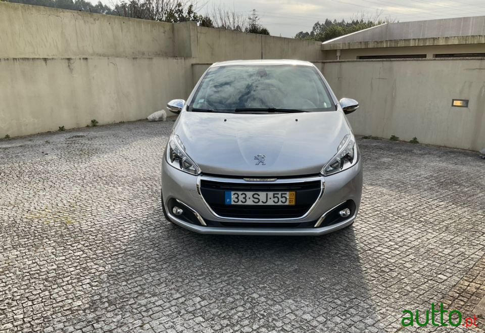 2017' Peugeot 208 photo #3