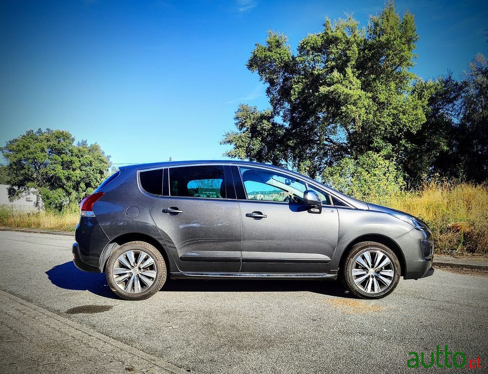 2016' Peugeot 3008 1.6 Bluehdi Style photo #4