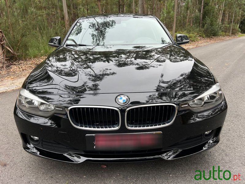 2015' BMW Série 3 D Touring photo #2