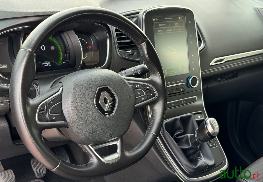 2018' Renault Grand Scenic photo #3