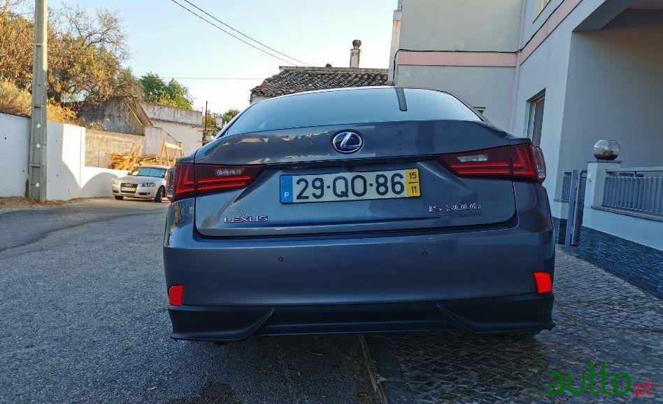 2015' Lexus Is 300H Ver-Pack-F-Sport photo #5