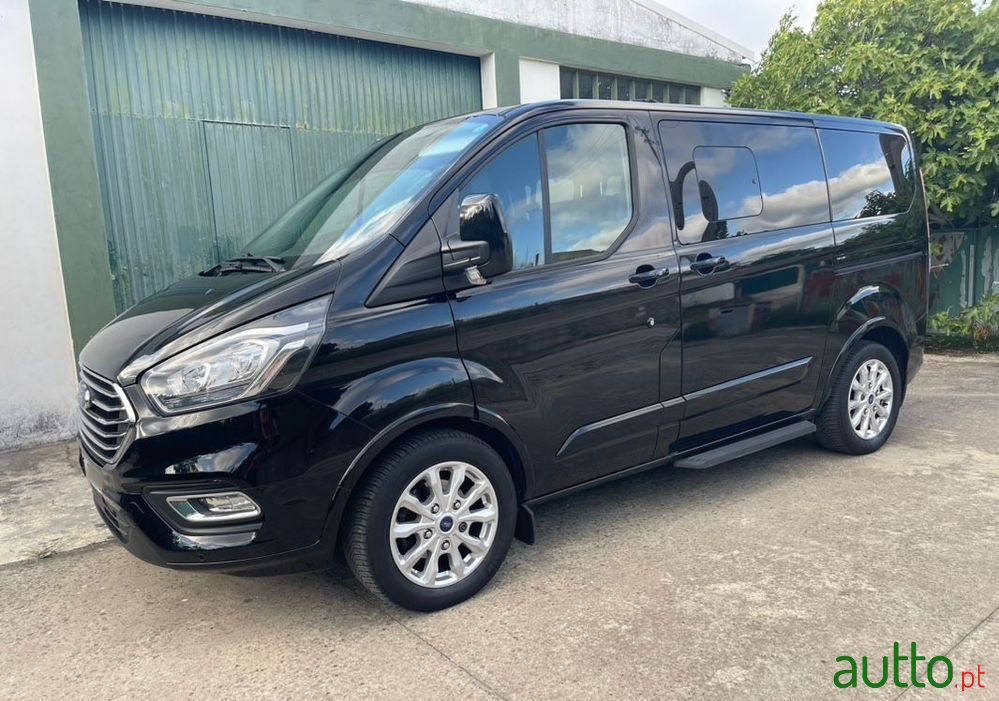 2018' Ford Tourneo Custom photo #5