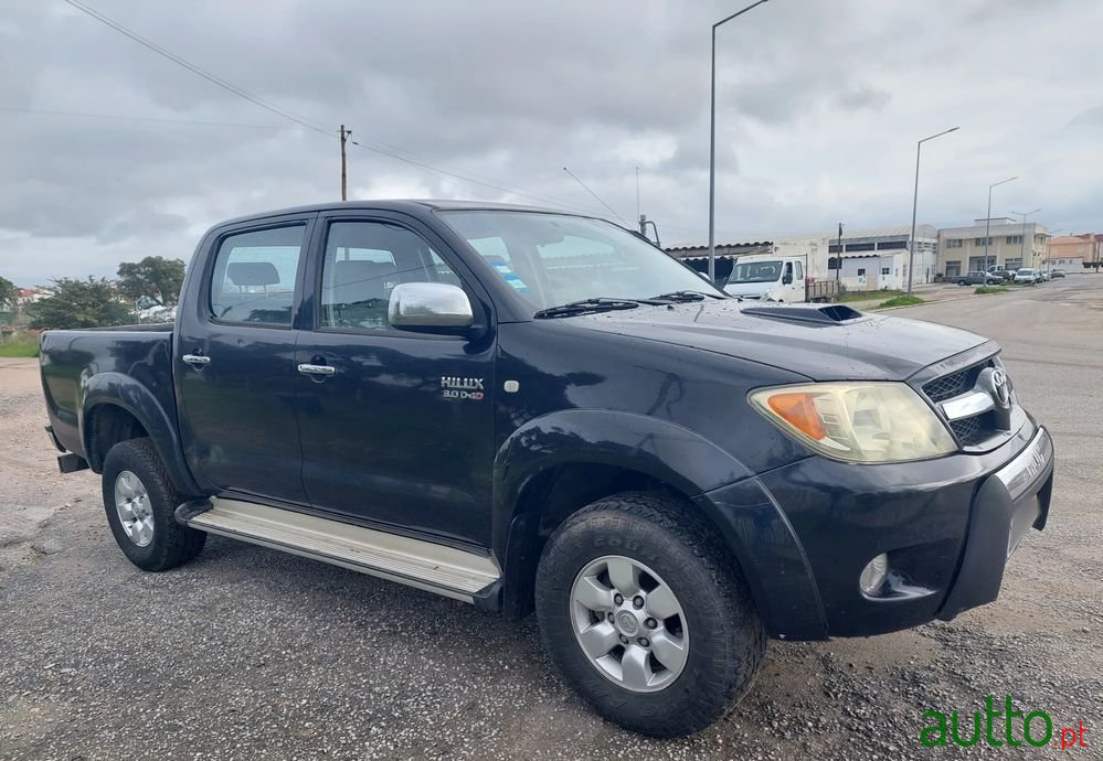 2008' Toyota Hilux photo #3