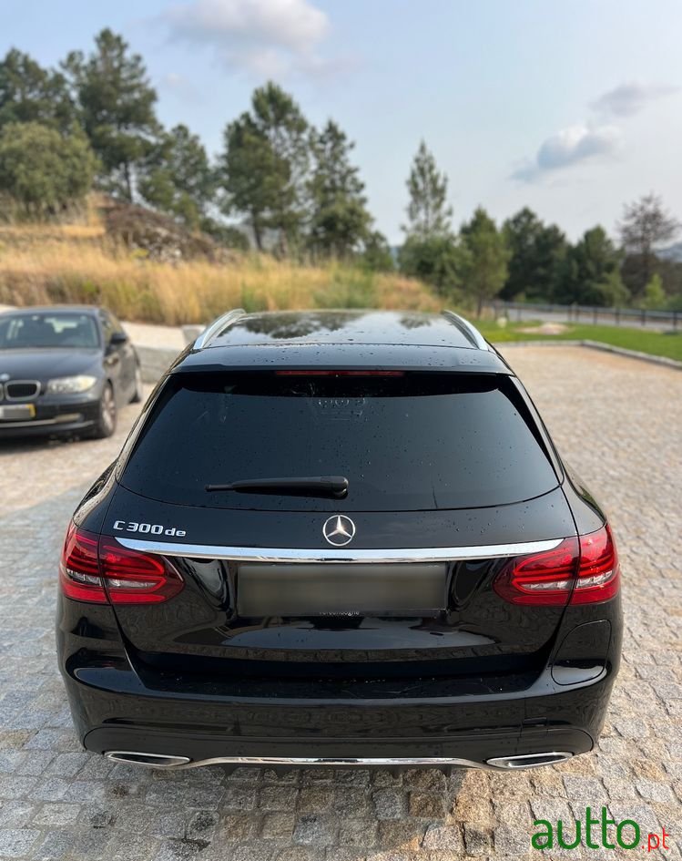 2020' Mercedes-Benz Classe C De Amg Line photo #6