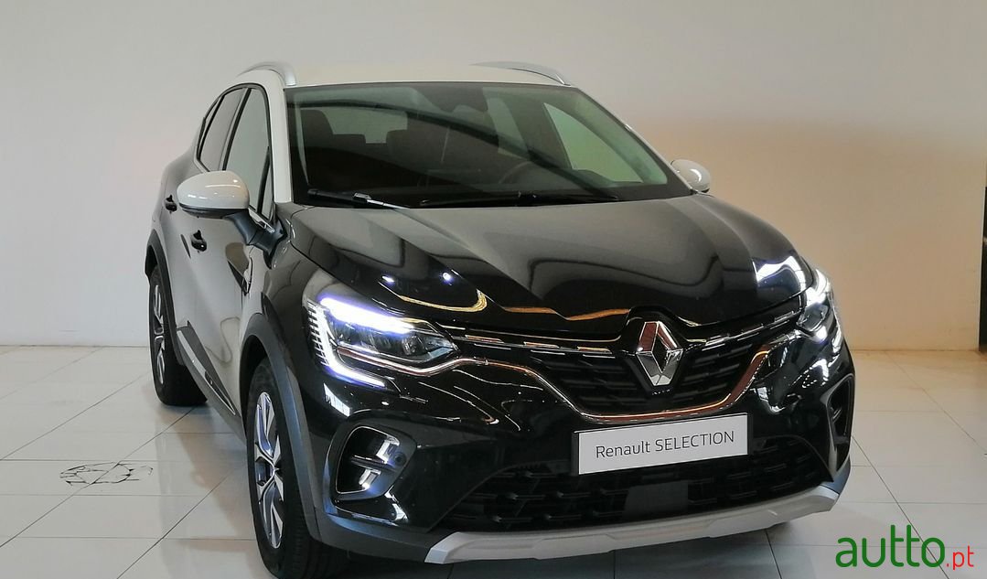 2021' Renault Captur photo #1