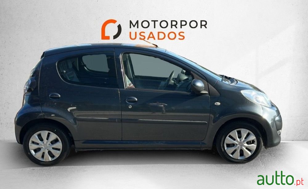 2010' Citroen C1 1.0 Attraction photo #4