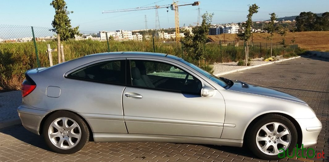 2003' Mercedes-Benz C-180 photo #3
