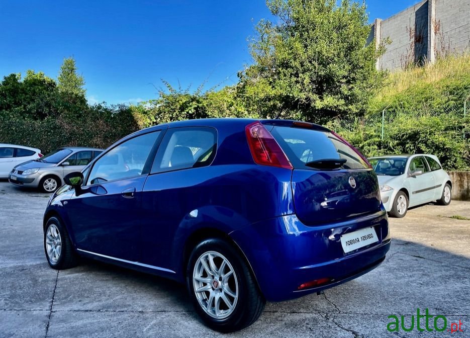 2008' Fiat Grande Punto photo #2