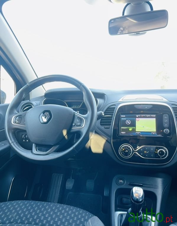 2018' Renault Captur Tekna S/S photo #6