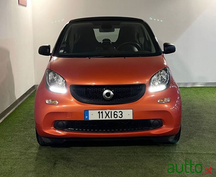 2019' Smart Fortwo photo #3