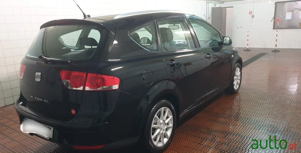 2011' SEAT Altea photo #4