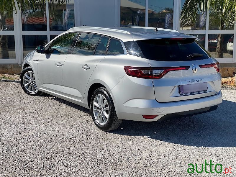 2018' Renault Megane Sport Tourer photo #5