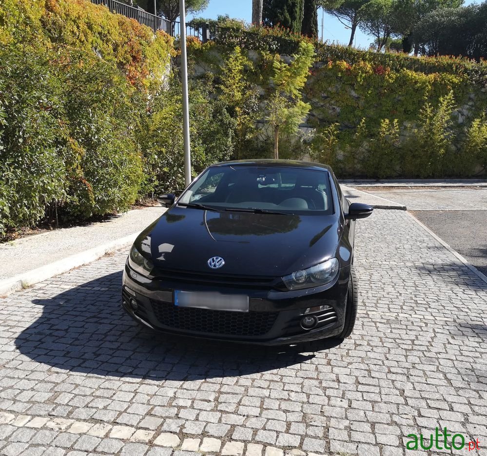 2011' Volkswagen Scirocco photo #2