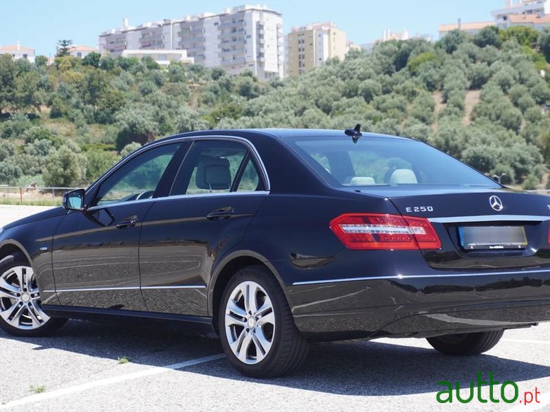 2010' Mercedes-Benz E 250 photo #4