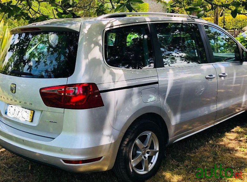 2010' SEAT Alhambra Style photo #2