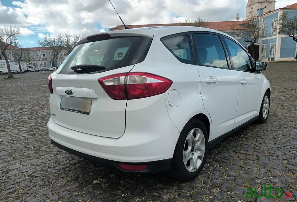 2011' Ford C-MAX photo #5